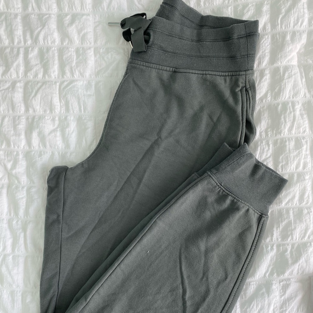 Women’s Athleta Balance Jogger